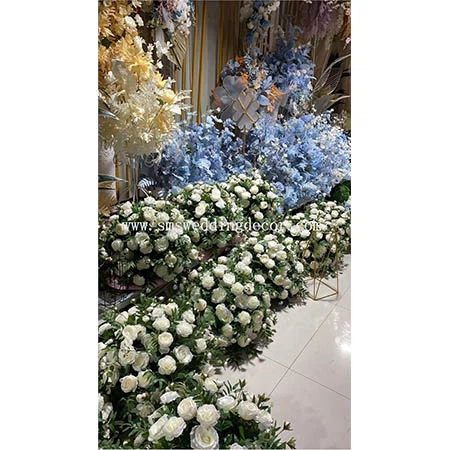 wedding centerpieces with greenery