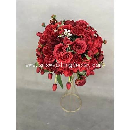 centerpieces with red flowers(001)