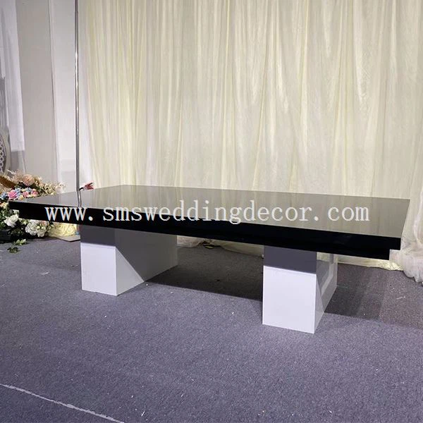 black and white table wedding