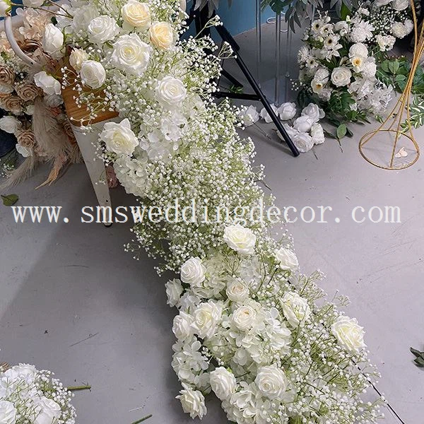 wedding table runner flowers