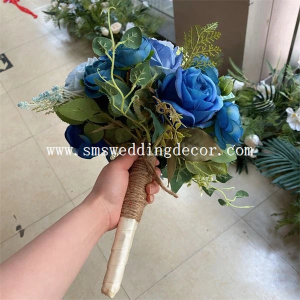 blue moon rose bouquet