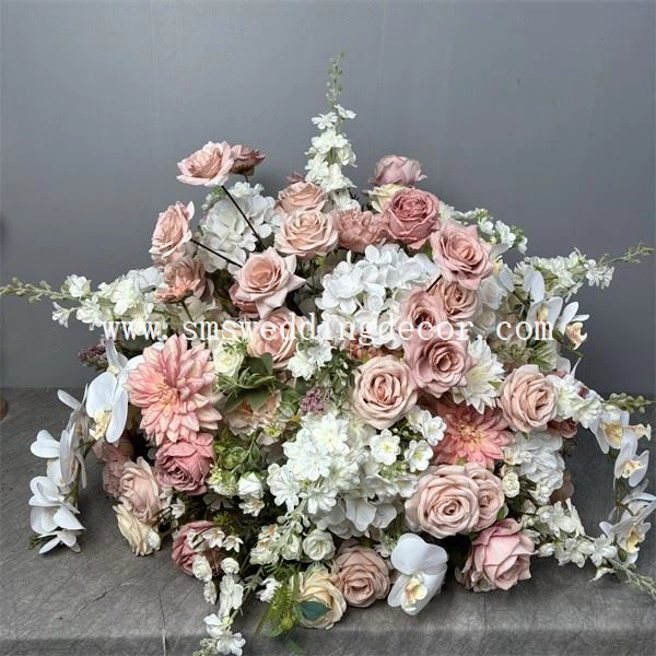 dusty pink centerpieces