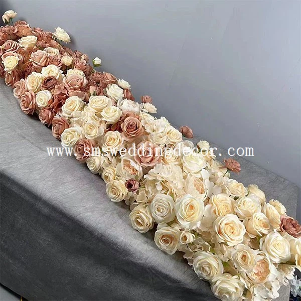 flower runner for wedding table
