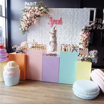 आर्क बैकड्रॉप