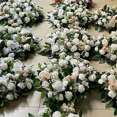 कस्टम पुष्पमालाएं