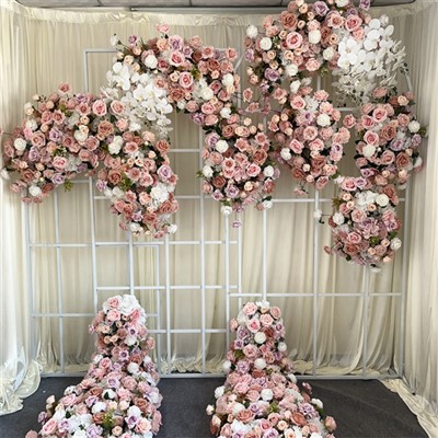 टेबल वेडिंग फूल व्यवस्था